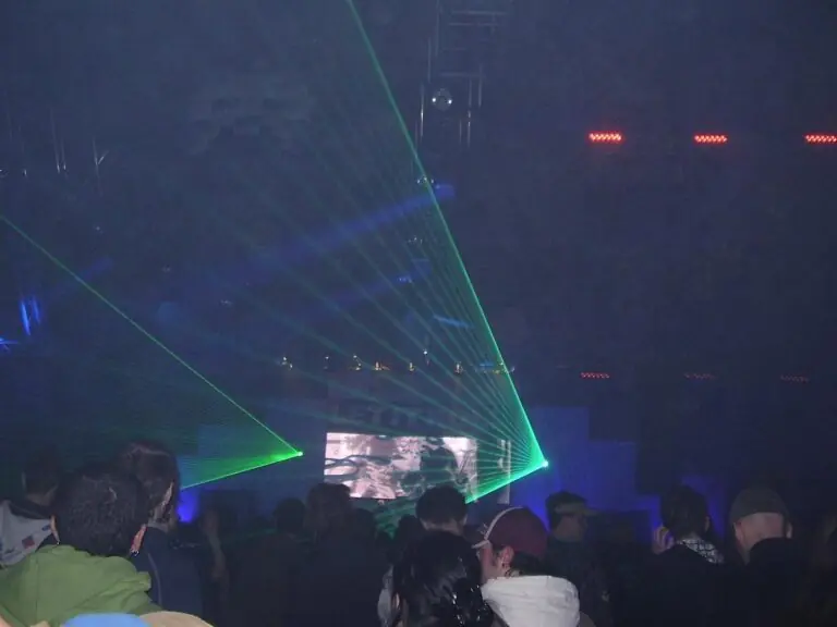 Geschichte — Let It Roll 2004